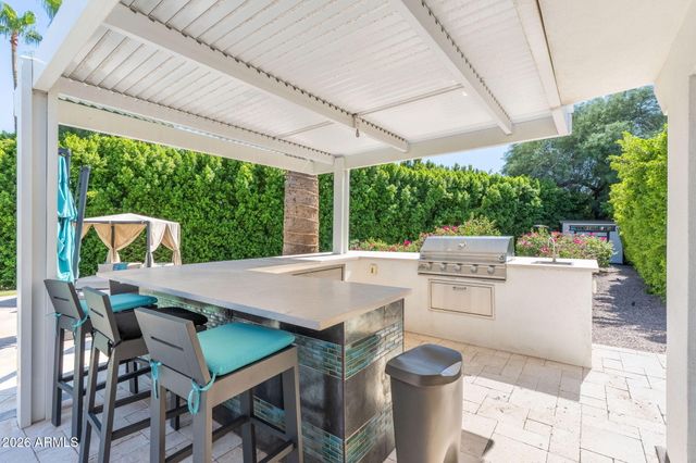 6735 E SOLANO Drive, Paradise Valley, AZ 85253