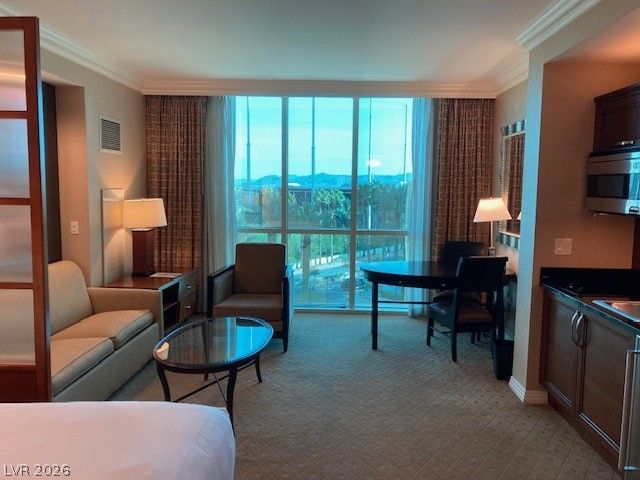 125 East Harmon Avenue 416, Las Vegas, NV 89109