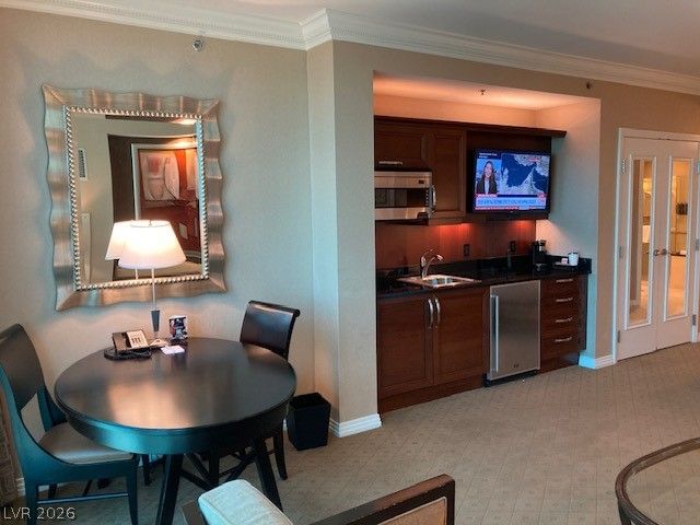 125 East Harmon Avenue 416, Las Vegas, NV 89109