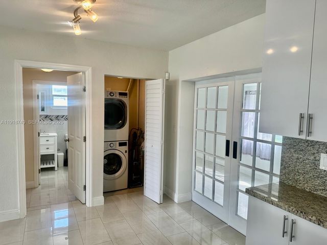 1810 SW 22nd Ave, Fort Lauderdale, FL 33312