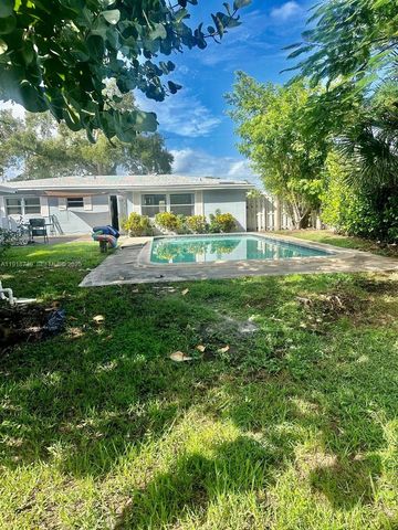 1810 SW 22nd Ave, Fort Lauderdale, FL 33312