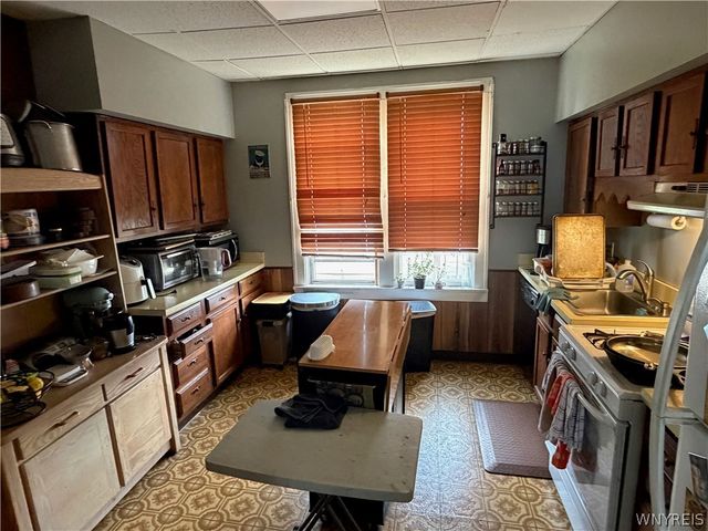 35 Bellwood Avenue, West Seneca, NY 14224
