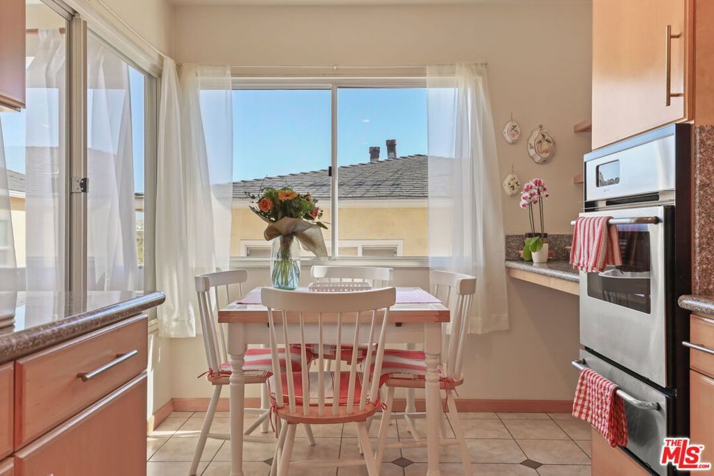 Image 10 of property listing at 1114 23rd Street 4, Santa Monica, CA 90403