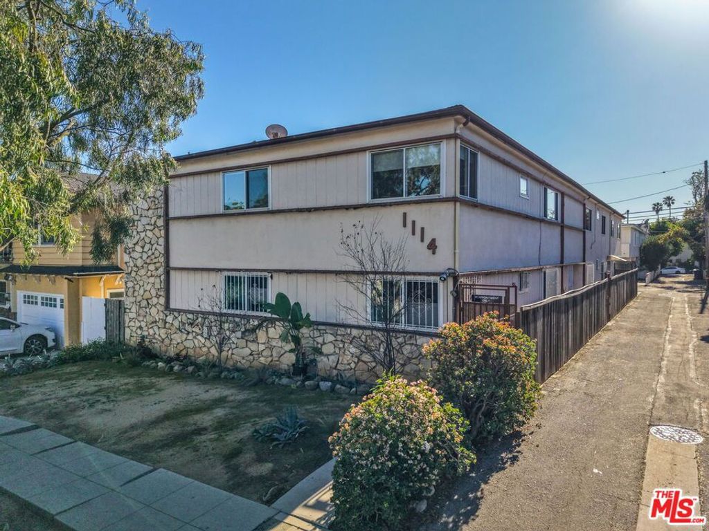 Image 22 of property listing at 1114 23rd Street 4, Santa Monica, CA 90403
