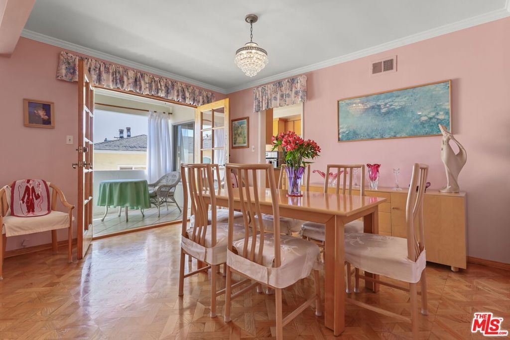 Image 6 of property listing at 1114 23rd Street 4, Santa Monica, CA 90403