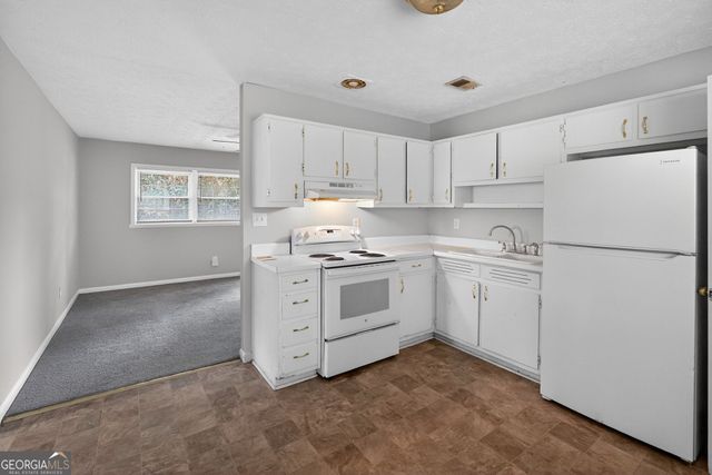 8955 Yarmouth Drive, Jonesboro, GA 30238