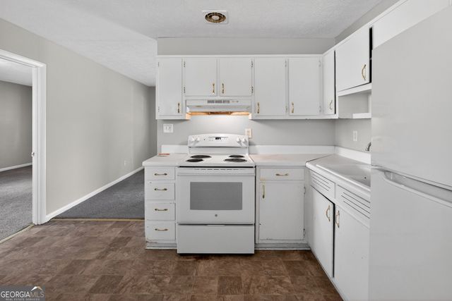 8955 Yarmouth Drive, Jonesboro, GA 30238