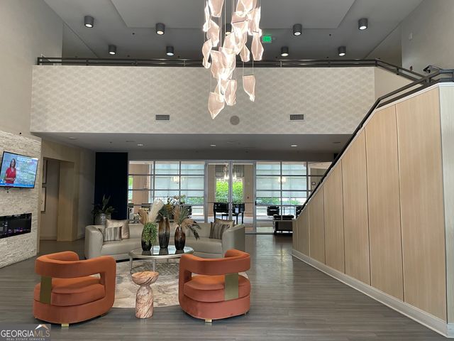 711 Cosmopolitan Drive NE 723, Atlanta, GA 30324