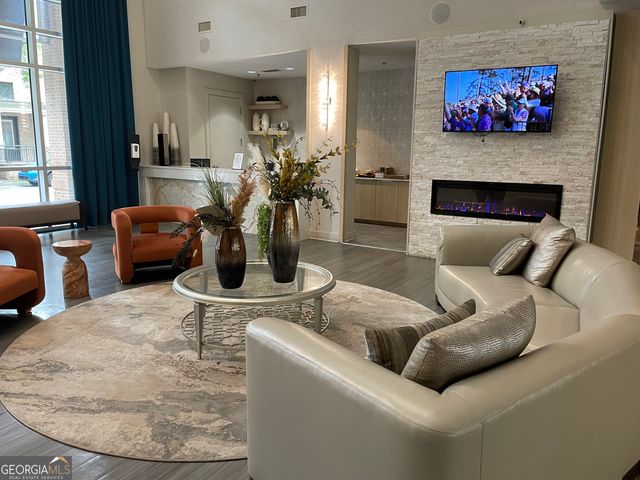 711 Cosmopolitan Drive NE 723, Atlanta, GA 30324