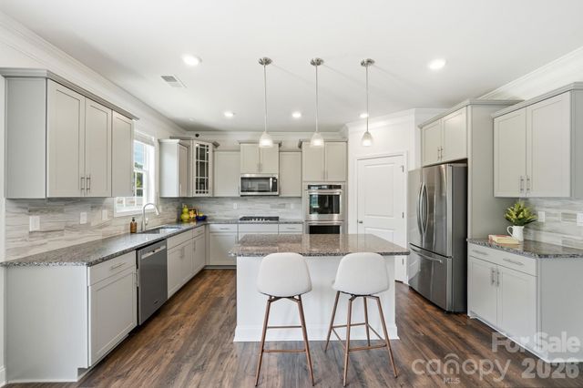 2431 Napa Terrace, Clover, SC 29710