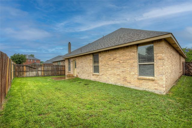 5829 Deck House Road, Fort Worth, TX 76179