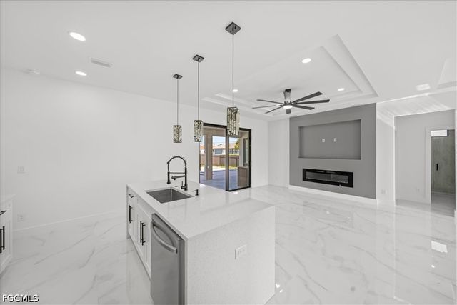 1420 NE 12th PL, Cape Coral, FL 33909