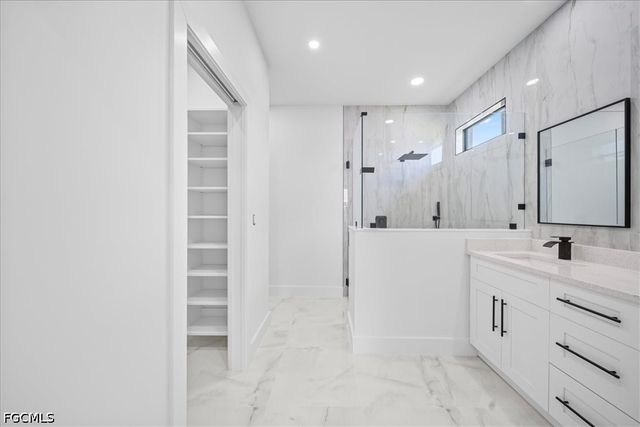 1420 NE 12th PL, Cape Coral, FL 33909