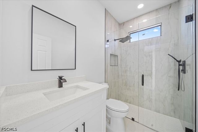 1420 NE 12th PL, Cape Coral, FL 33909