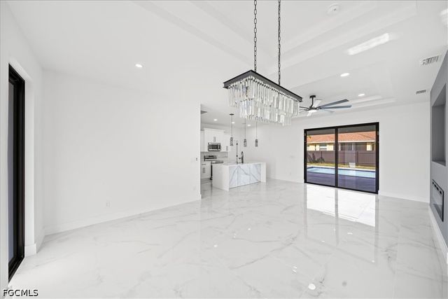 1420 NE 12th PL, Cape Coral, FL 33909