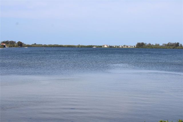 7909 4TH AVENUE W 12, Bradenton, FL 34209