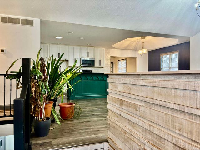 304 Georgian Lane, Logansport, IN 46947