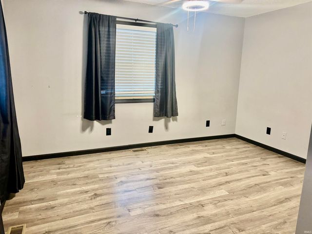 304 Georgian Lane, Logansport, IN 46947