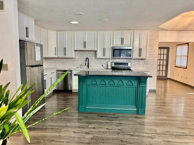 304 Georgian Lane, Logansport, IN 46947