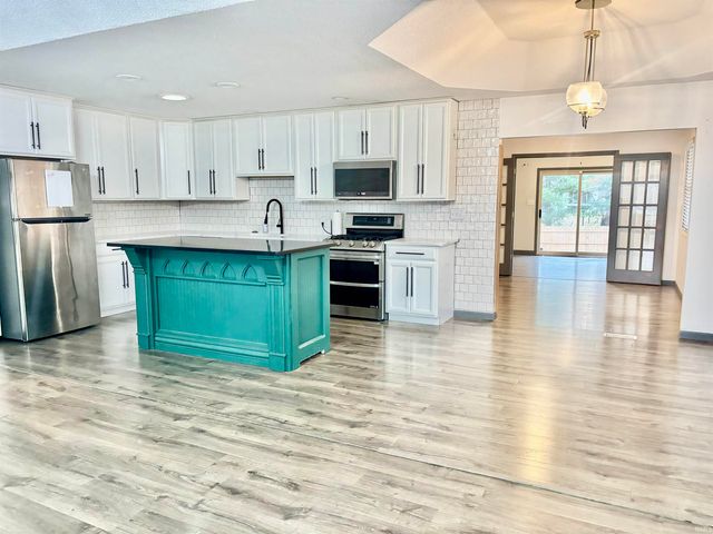 304 Georgian Lane, Logansport, IN 46947