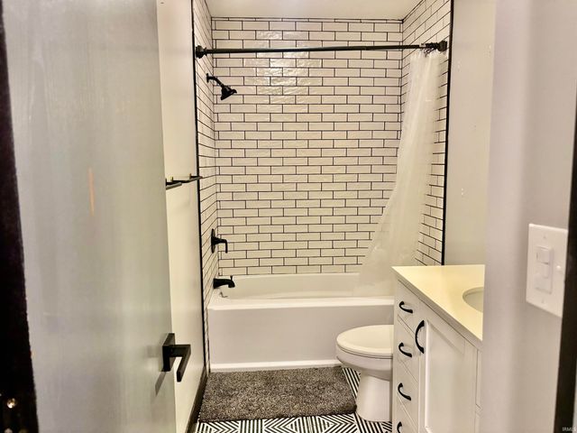 304 Georgian Lane, Logansport, IN 46947