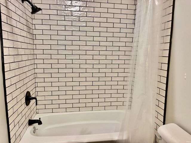 304 Georgian Lane, Logansport, IN 46947