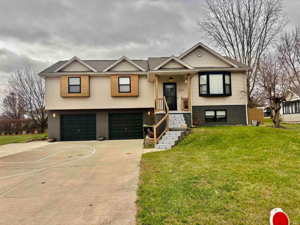 304 Georgian Lane, Logansport, IN 46947