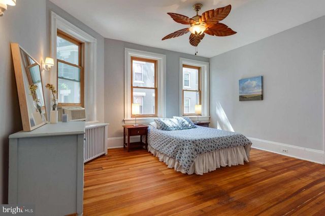 1419 R St NW Apt 33, Washington, DC 20009