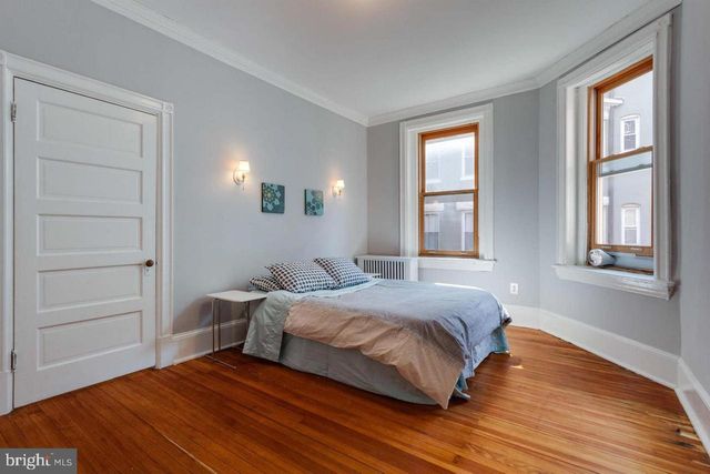 1419 R St NW Apt 33, Washington, DC 20009