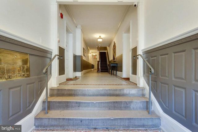 1419 R St NW Apt 33, Washington, DC 20009