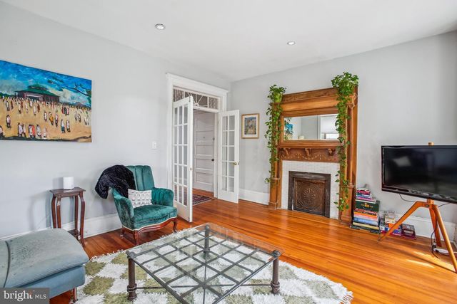 1419 R St NW Apt 33, Washington, DC 20009