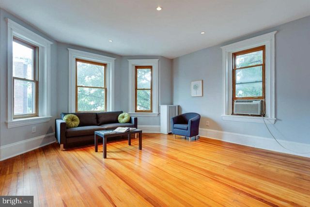 1419 R St NW Apt 33, Washington, DC 20009