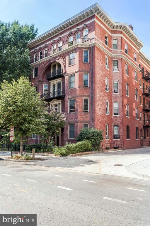 1419 R St NW Apt 33, Washington, DC 20009