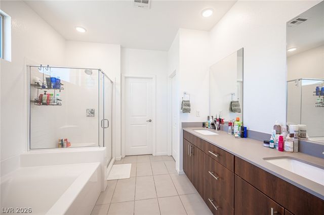 524 Grand Cascade Place, North Las Vegas, NV 89084