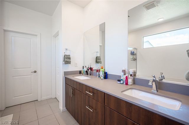 524 Grand Cascade Place, North Las Vegas, NV 89084