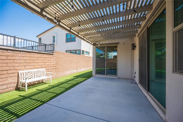 524 Grand Cascade Place, North Las Vegas, NV 89084
