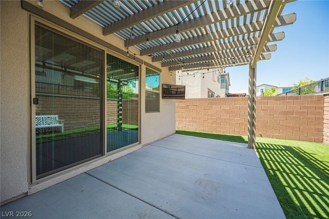 524 Grand Cascade Place, North Las Vegas, NV 89084