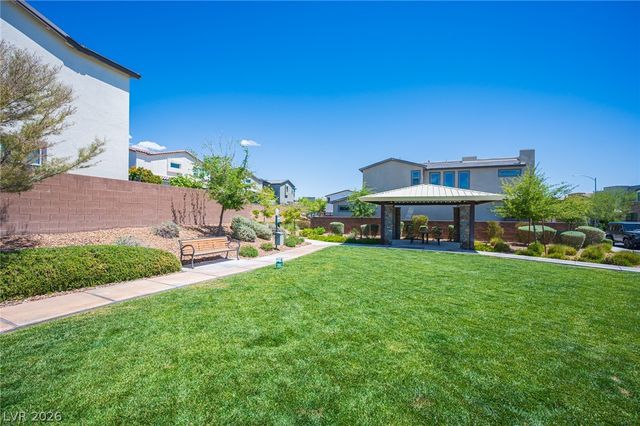 524 Grand Cascade Place, North Las Vegas, NV 89084