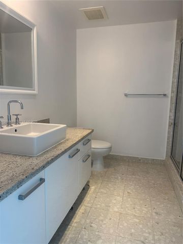 185 SW 7th Street 3900, Miami, FL 33130