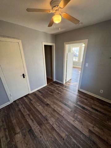 1720 N Fremont Avenue, Springfield, MO 65803