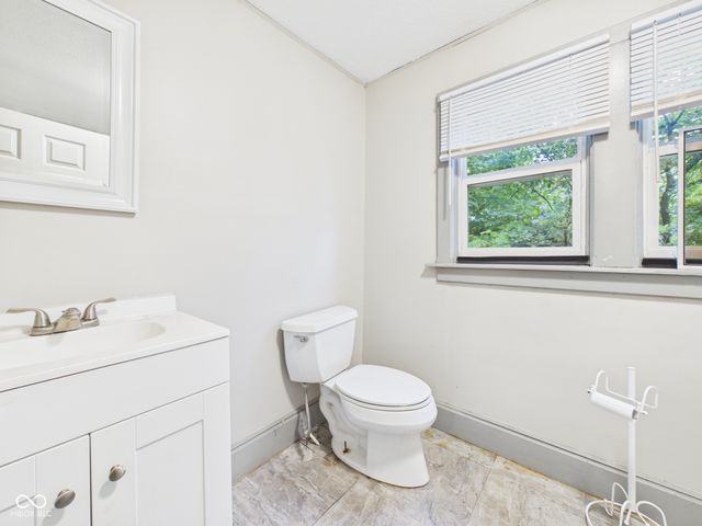 1611 Nichol Avenue, Anderson, IN 46016
