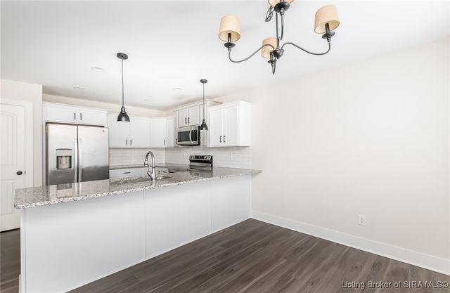 4105 Cedar Creek Court, Floyds Knobs, IN 47119