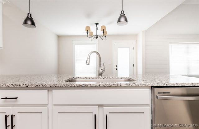 4105 Cedar Creek Court, Floyds Knobs, IN 47119