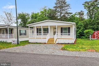 38 S ELMER AVE, Halifax, PA 17032