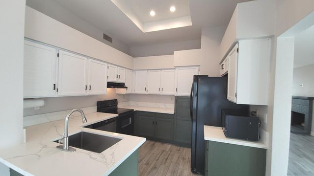 511 W Dennis Court, Tempe, AZ 85283