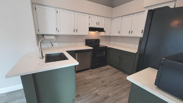 511 W Dennis Court, Tempe, AZ 85283