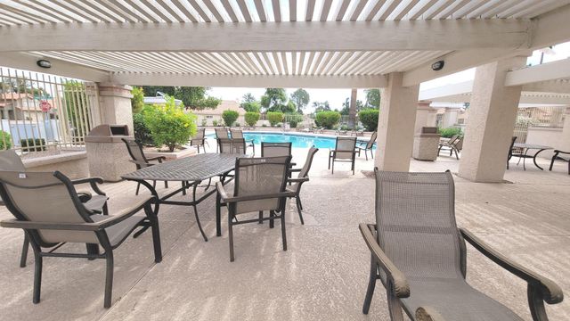 511 W Dennis Court, Tempe, AZ 85283