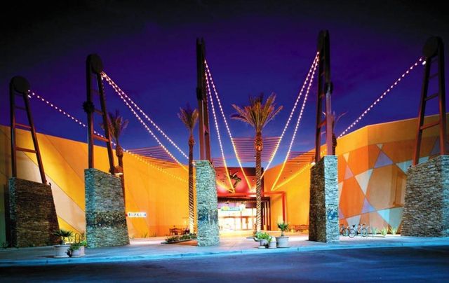 511 W Dennis Court, Tempe, AZ 85283