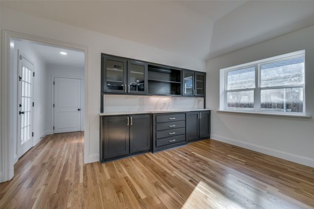 7018 Deloache, Dallas, TX 75225