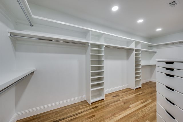 7018 Deloache, Dallas, TX 75225